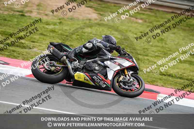 cadwell no limits trackday;cadwell park;cadwell park photographs;cadwell trackday photographs;enduro digital images;event digital images;eventdigitalimages;navarra;no limits trackdays;peter wileman photography;racing digital images;trackday digital images;trackday photos